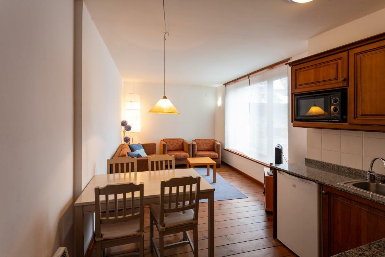Apartamentos Rentarán Tredós Esterno foto